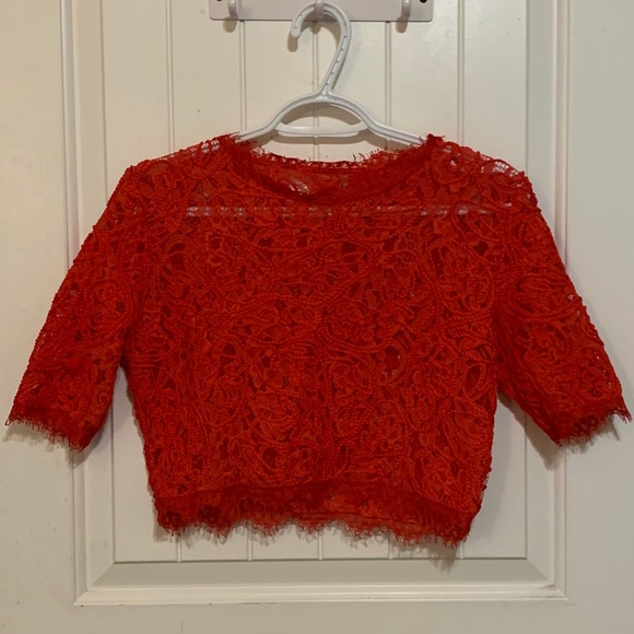 Crop top - Picture 1 of 1